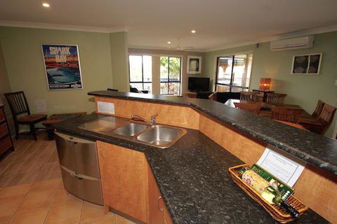 Anaheim House1 South By Getastay - Accommodation Noosa 1