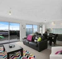 APOLLO 13 PENTHOUSE - free wifi  huge terrace - Accommodation Noosa