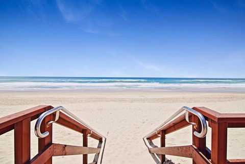 Aqueous Apartment - Accommodation Noosa 3