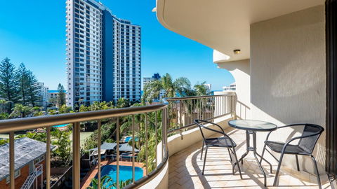 Aristocrat Apartments - Accommodation Noosa 1