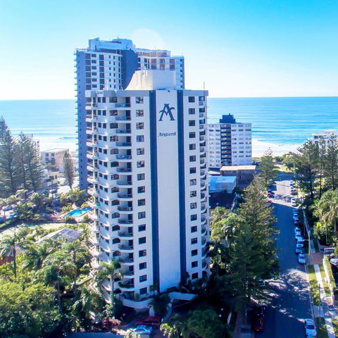 Aristocrat Apartments - Accommodation Noosa 3