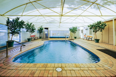 Artesian Spa Motel - Accommodation Noosa 0