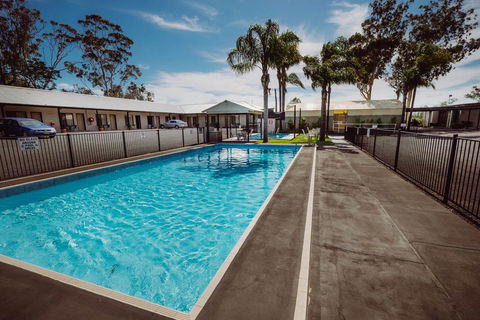 Artesian Spa Motel - Accommodation Noosa 3