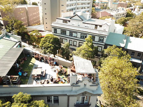 Mad Monkey Bayswater - Accommodation Noosa 0