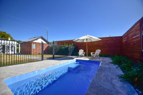 Macleay Cottage With Plunge Pool And Local Arts - Accommodation Noosa 1