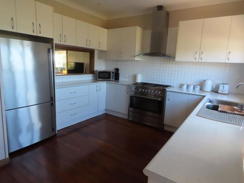 Madora Bay On The Beach - Accommodation Noosa 3