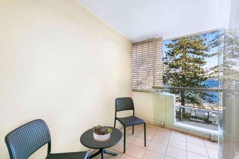 MAN54 -Manly Magic Waterfront Retreat With Gym & Sauna - Accommodation Noosa 2