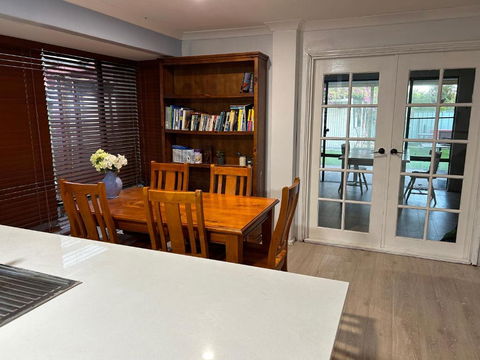 Master Room With Ensuite In A Lovely House - Accommodation Noosa 3