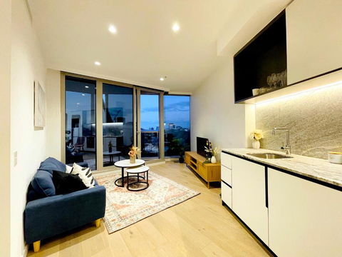 Mega Style West Side Place - Accommodation Noosa 2