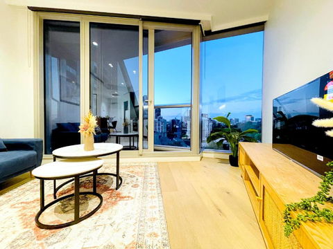 Mega Style West Side Place - Accommodation Noosa 1