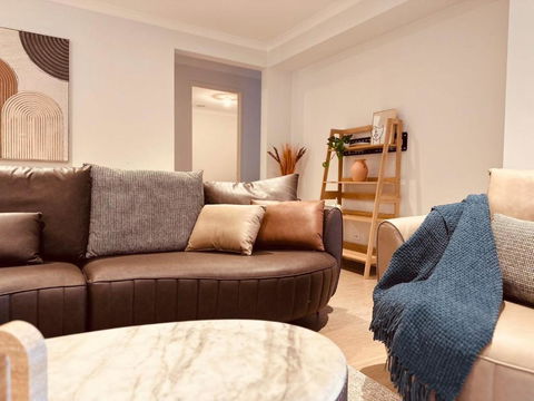 MEL-Point Cook Elegant Four-Bedroom House - Accommodation Noosa 3