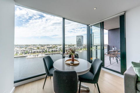 Melbourne Corporate Stays - Docklands Waterfront - Accommodation Noosa 0