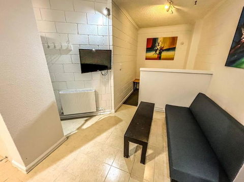 Melbourne Studio Unit - 107 - Accommodation Noosa 3