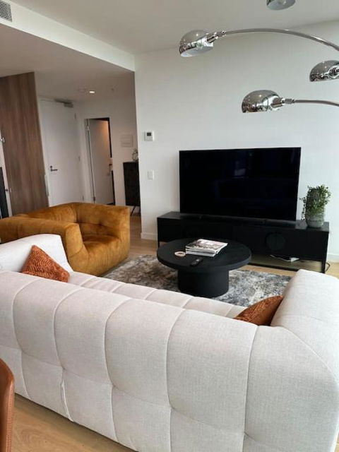 Modern 2 BRM Apt In Williamstown - Accommodation Noosa 0
