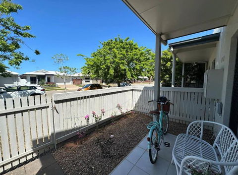 Modern Home Close To CBD - Accommodation Noosa 2
