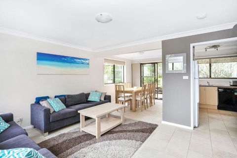 Mollymook Getaway - Accommodation Noosa 0