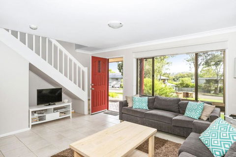 Mollymook Getaway - Accommodation Noosa 3