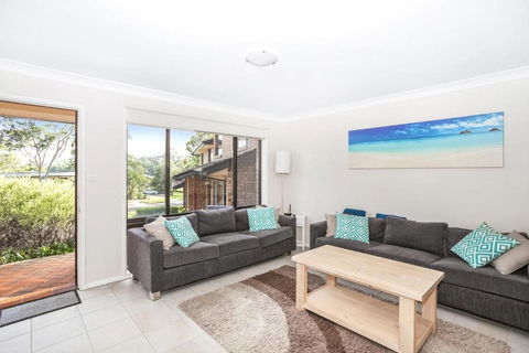 Mollymook Getaway - Accommodation Noosa 2