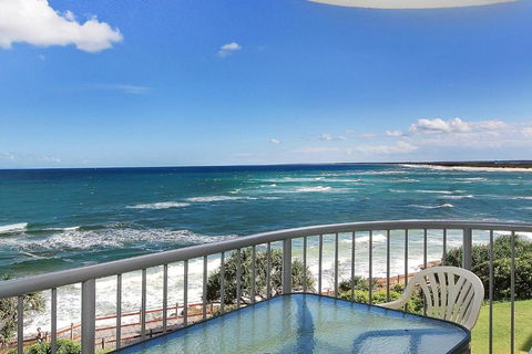 Monterey Lodge Unit 10 27 Warne Terrace Kings Beach - Accommodation Noosa 0