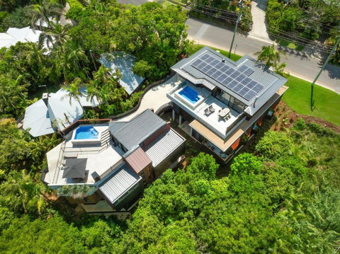 Moonrise & Starfall - Accommodation Noosa 0
