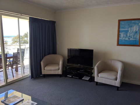 Moorings Beach Resort - Accommodation Noosa 2