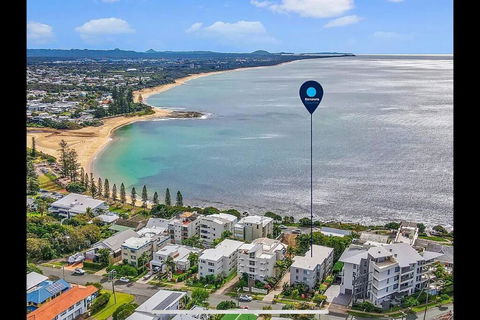 Moffat Beach Surf Retreat - Accommodation Noosa 0