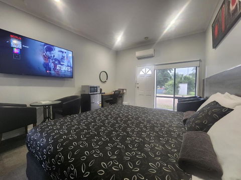 Motel24Seven And Apartments - Accommodation Noosa 1