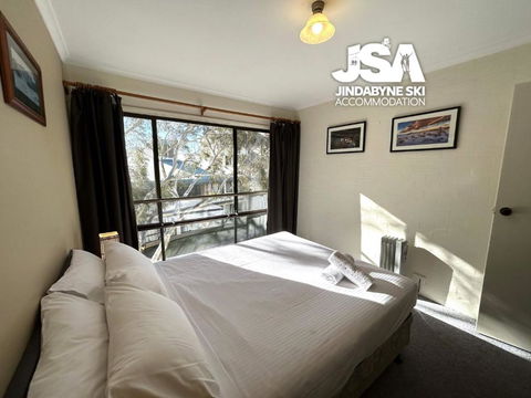 Mountain View Kirwan 32 - Accommodation Noosa 0