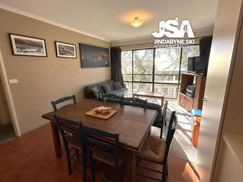 Mountain View Kirwan 32 - Accommodation Noosa 1