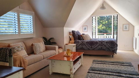 Mountain Studio Escape - Accommodation Noosa 2