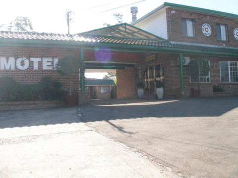 Mt Kuring-Gai Motel - Accommodation Noosa 1