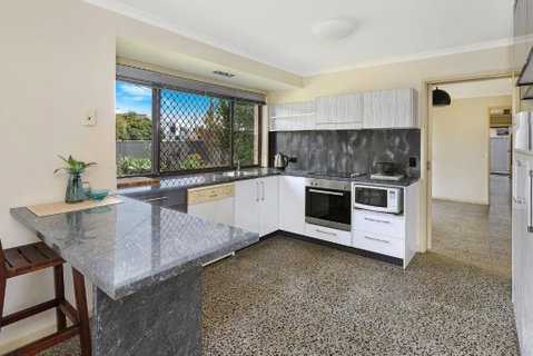 NAROO7- PRIME, CENTRE OF MOOLOOLABA LOCATION - Accommodation Noosa 1
