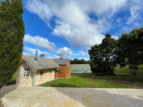 NEST- Luxury Vineyard Accommodation - Accommodation Noosa 3