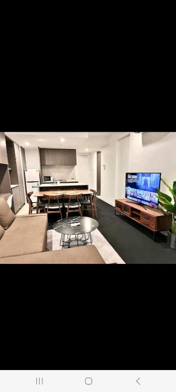 NESUTO DOCKLANDS - Accommodation Noosa 3