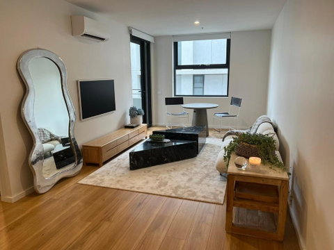 NEW BOUTIQUE 1bd Apt - Accommodation Noosa 0