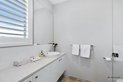 NEW HAVEN - Garden View Balcony - Accommodation Noosa 1