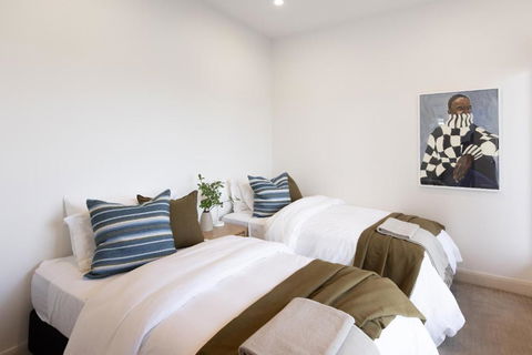 NEW Pleasant View Stays TORQUAY - Accommodation Noosa 2