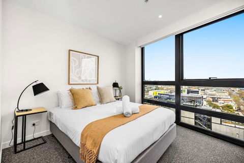 NEW Spectacular Views Southbank - Accommodation Noosa 3