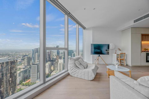 NEW Top Floor L70 CBD Luxury Apt - Accommodation Noosa 3