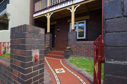 Newtown Vibes With Pool & Parking - Accommodation Noosa 3