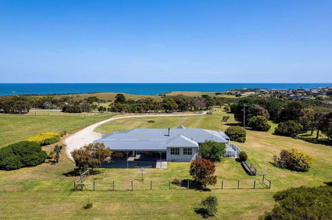 Oceanview On The Hill - Accommodation Noosa 0