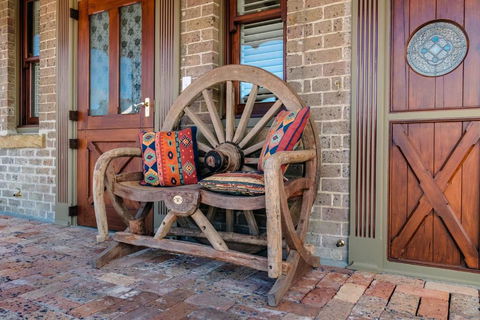 Old Bank Boutique Hotel - Accommodation Noosa 3