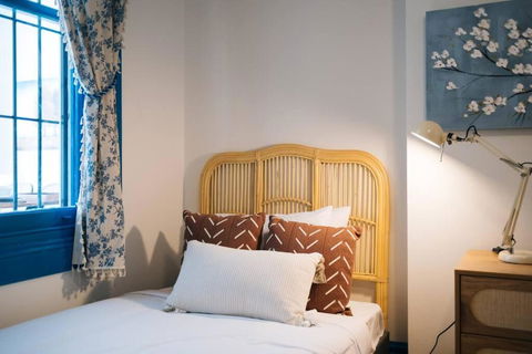 OnceUp A BlueMoon Terrace Nr CBD - Accommodation Noosa 3