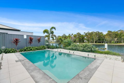 OSPREY ISLAND RETREAT - Accommodation Noosa 2