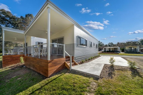 Painters Island Holiday Park - Accommodation Noosa 0