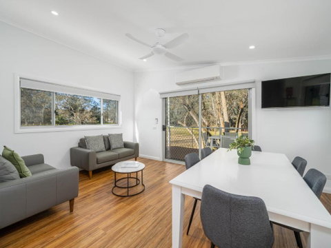 Painters Island Holiday Park - Accommodation Noosa 3