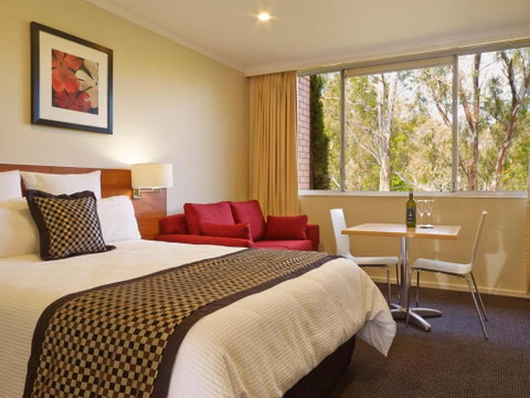 Parkview Motor Inn And Apartments - Accommodation Noosa 0