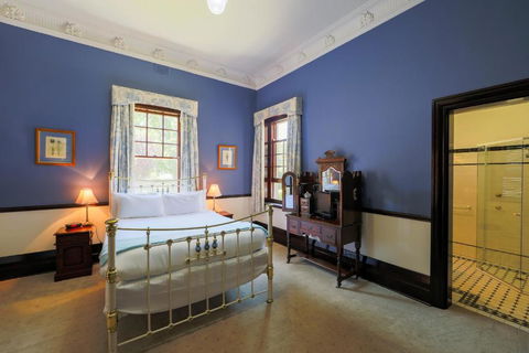 Petersons Armidale Winery And Guesthouse - Accommodation Noosa 2