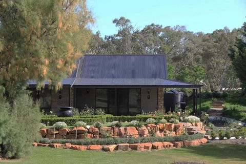 Petit Verdot Cottage - A Vineyard Retreat In Barossa Valley - Accommodation Noosa 0