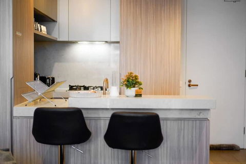 PM Residences - Modern Luxury 2BR Apt W Parking - Accommodation Noosa 2